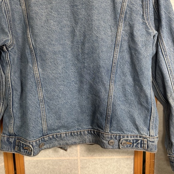 Levi's Womens Size M Ex-Boyfriend Denim Truckers Jacket Light Wash - Picture 12 of 14